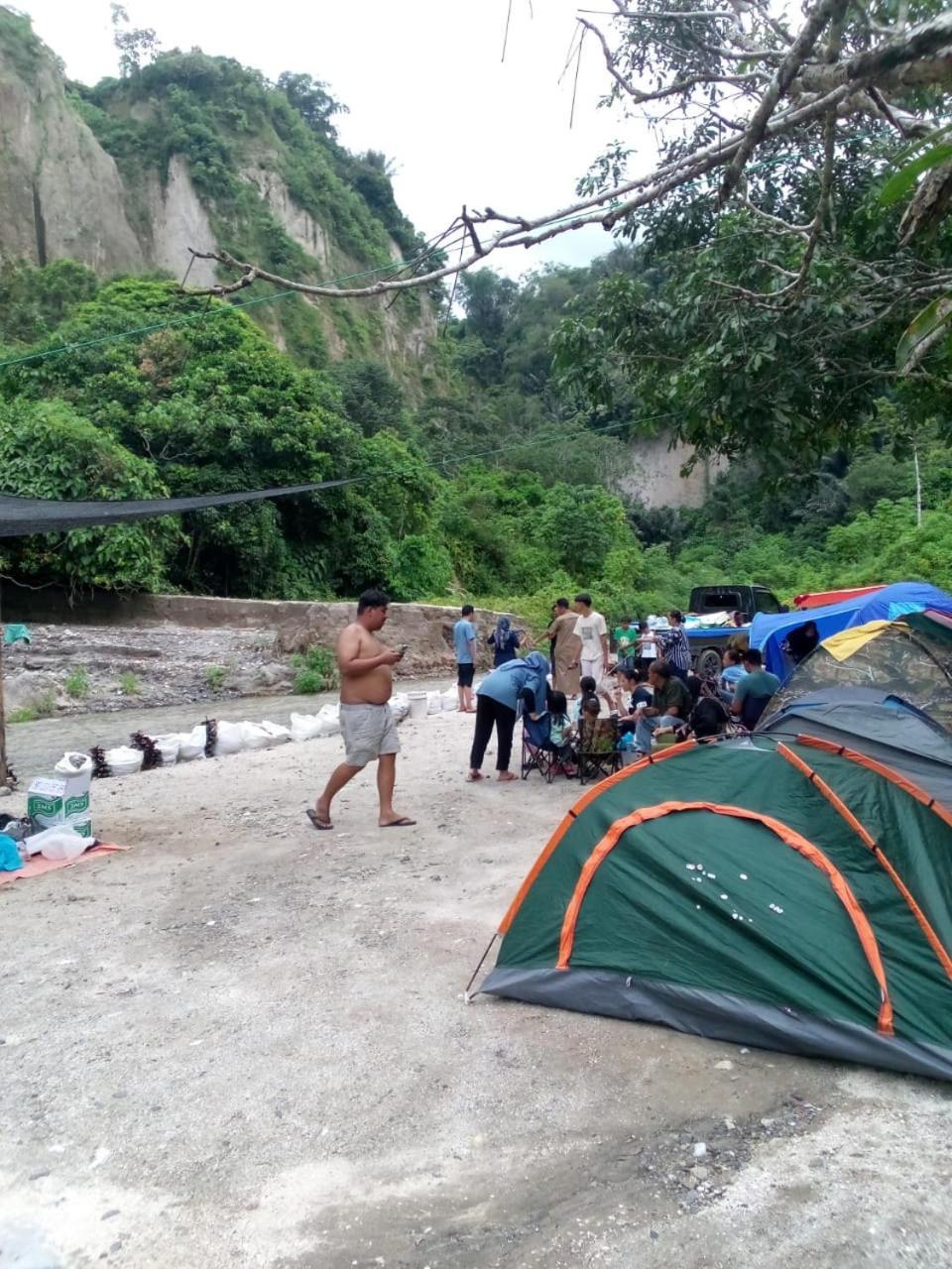 Tapian Ratu Camp Real Bukittinggi Eksteriør bilde